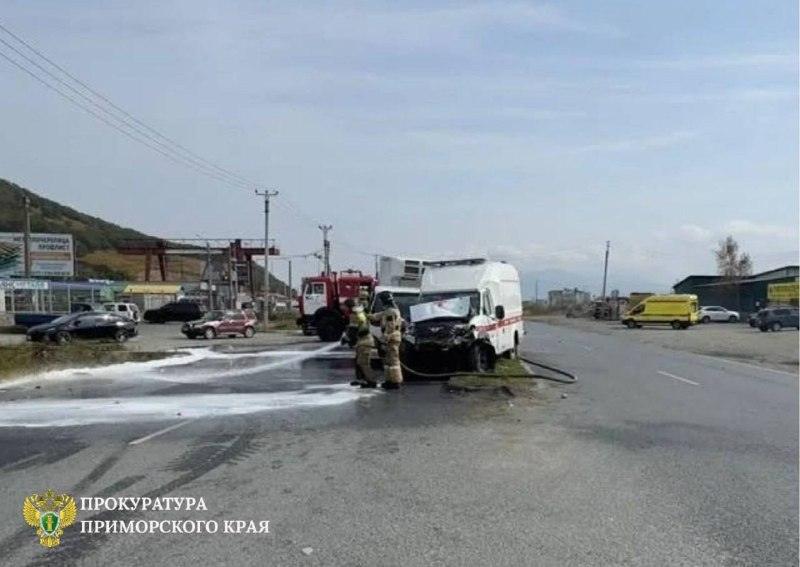 ДТП: скорая помощь в Находке попала под грузовик 🚑💥 — дтп скорая помощь находка