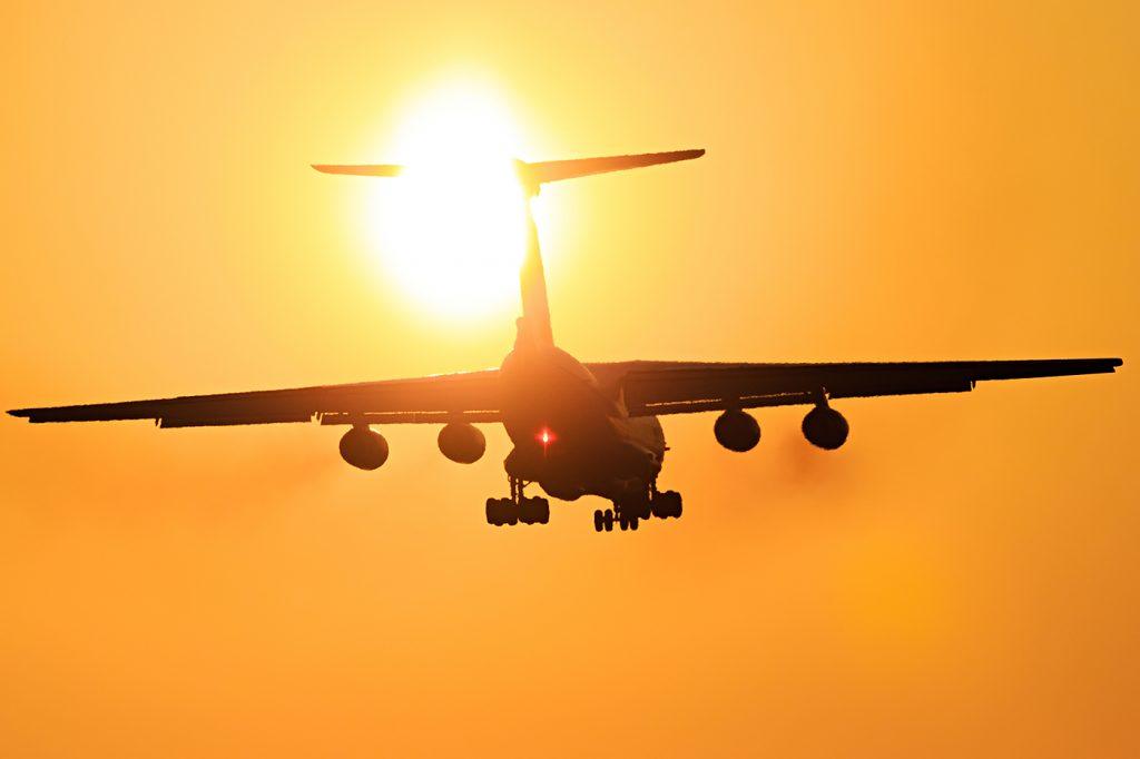 Около 50 туристов из Уфы застряли в Сухуме: рейс отменили ✈️📉 — туристы уфы