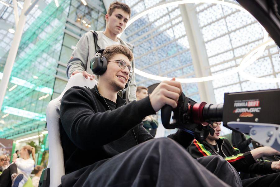 Международная неделя видеоигр в Москве: турниры и ИИ 🎮🤖 — международная неделя видеоигр москва 2024