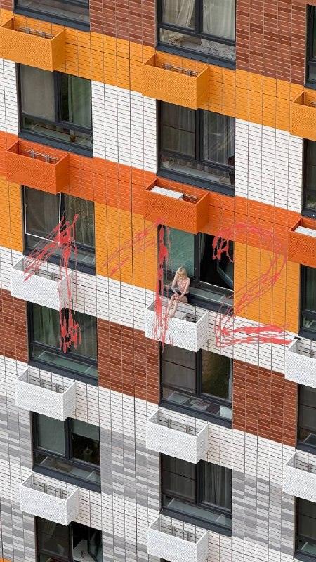 Девушка на кондиционере на Люблинской спасена экстренными службами 🚨🏢 — девушка на кондиционере москва люблинская