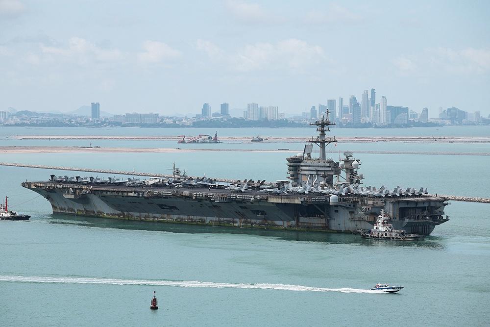 Авианосец Abraham Lincoln возвращается домой после рекорда ⚓️🇺🇸 — авианосец abraham lincoln возвращается в сша