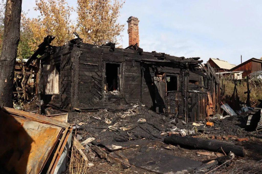 Иркутянин поджёг дом собутыльников после ссоры 🔥🚔 — новости иркутска сегодня происшествия