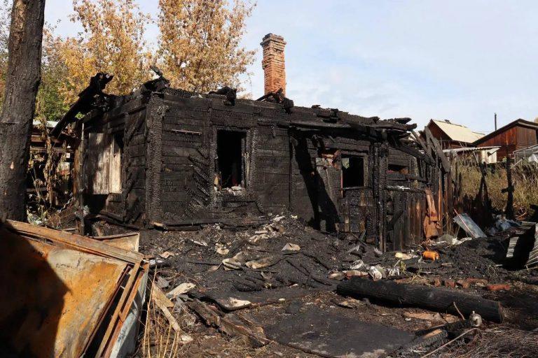 Иркутянин поджёг дом собутыльников после ссоры 🔥🚔 — новости иркутска сегодня происшествия