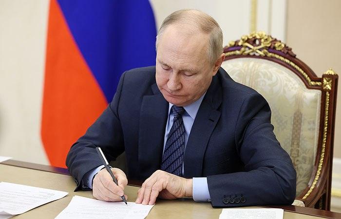 Путин передал активы упаковочных компаний под управление 📦⚡ — путин передал активы упаковочных компаний во временное управлен