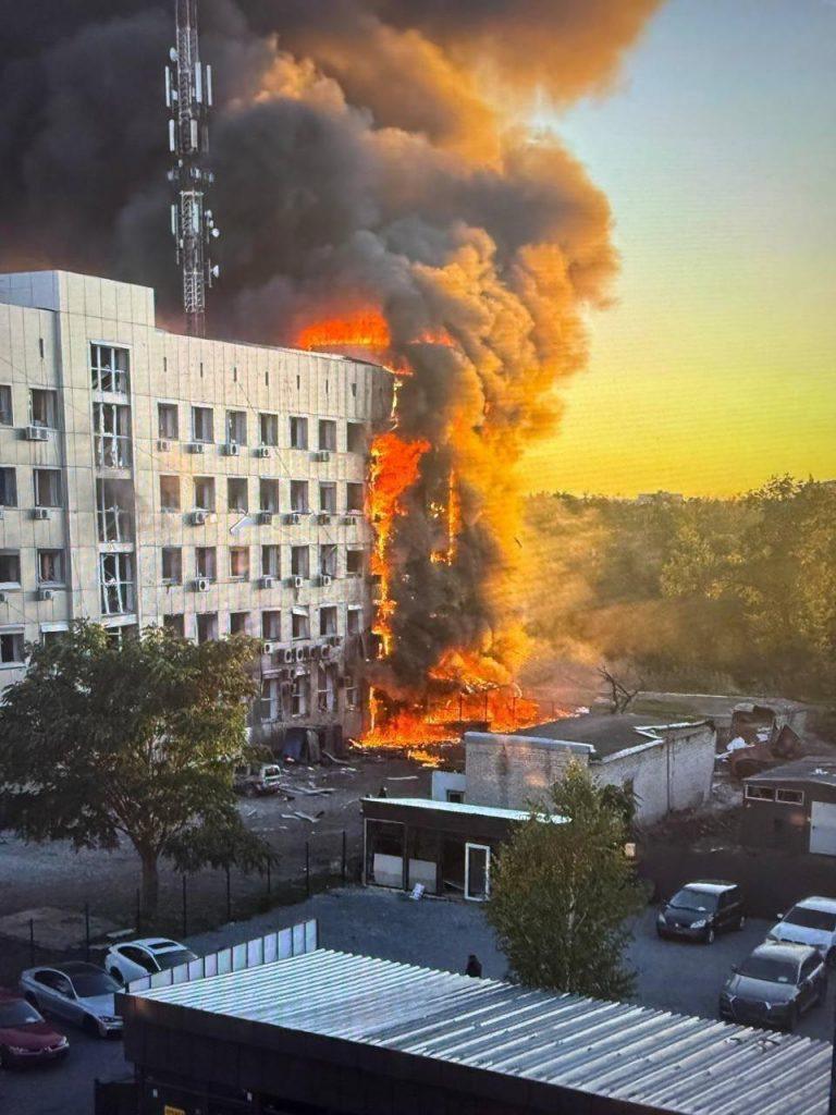 Удар по ДТЭК: повреждено здание в Днепропетровской области ⚡️🏭 — дтэк днепропетровская область удар