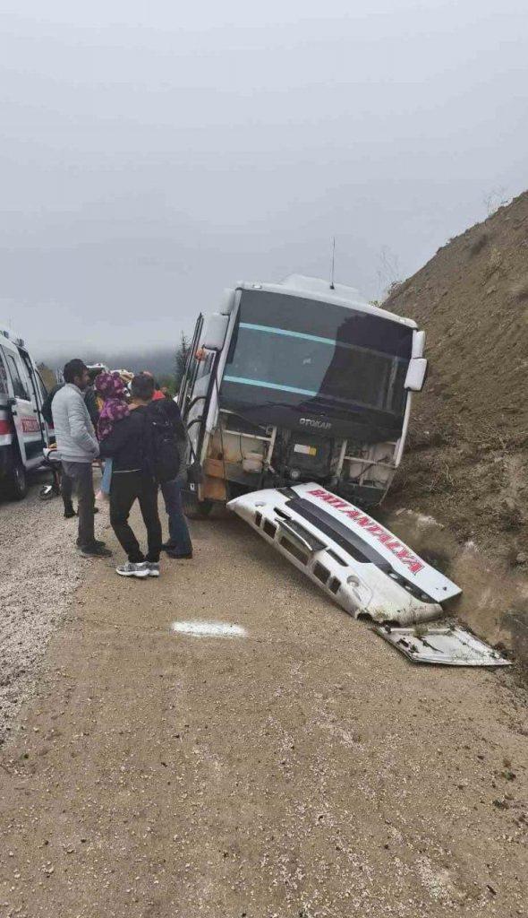 Шестеро россиян пострадали в жестком ДТП с автобусом в Турции 🚍💥 — дтп с автобусом в турции сегодня