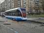 В Москве трамвай сошел с рельсов: из вагона выпала женщина 🚋💥 — трамвай сошел с рельс видео падения женщина выпала