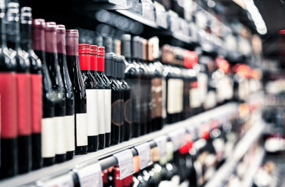 Алкогольный рекорд: падение потребления в России 📉🍾 — потребление алкоголя в россии 2026