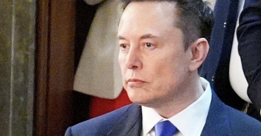 Илон Маск снова потерял статус триллионера из-за акций SpaceX 📉🚀 — состояние илона маска сегодня